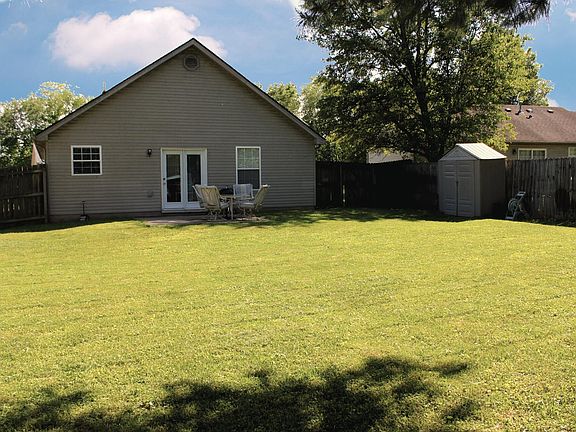 3rd image of 1416 Equine Way