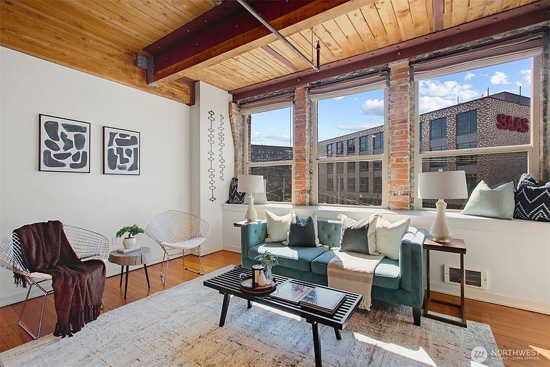 2nd image of 1408 12th Avenue #310