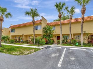 892 SW 9th Street Cir APT 8, Boca Raton, FL 33486
