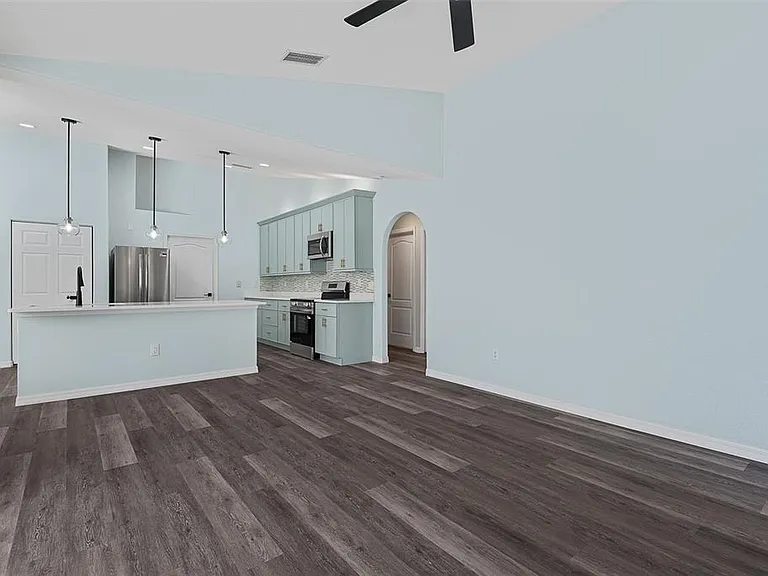 14 Colechester Ln — Photo 23