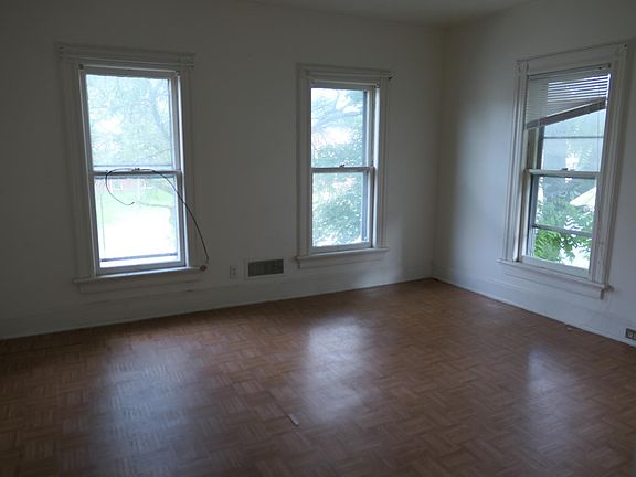 4th image of 465 Chenango St #2