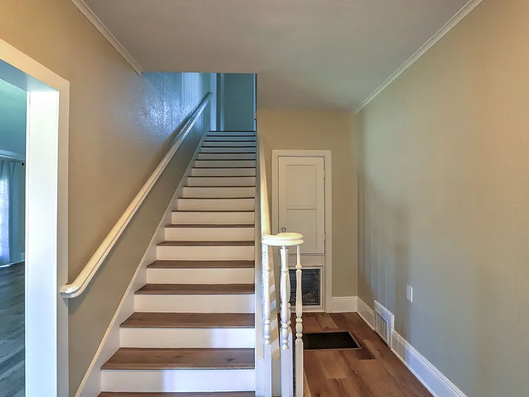 811 E Chapman Ave — Photo 17