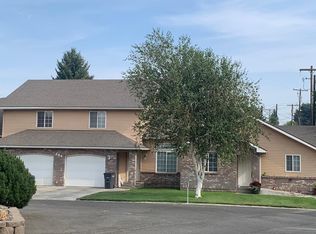 104B Fletcher Ln, Zillah, WA 98953