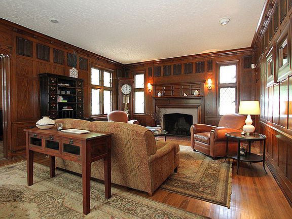 3rd image of 25 Mayhew Dr