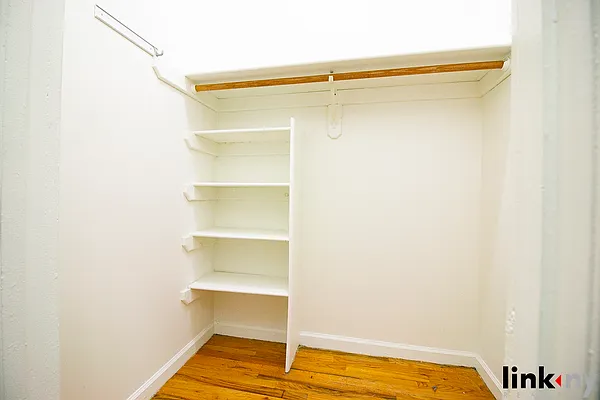 Rented by Link NY Realty | media 36
