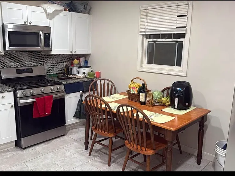 30 Grand St #1 — Photo 4