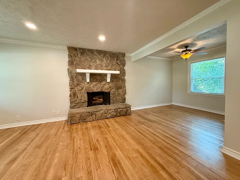 2915 Materhorn Dr — Photo 9