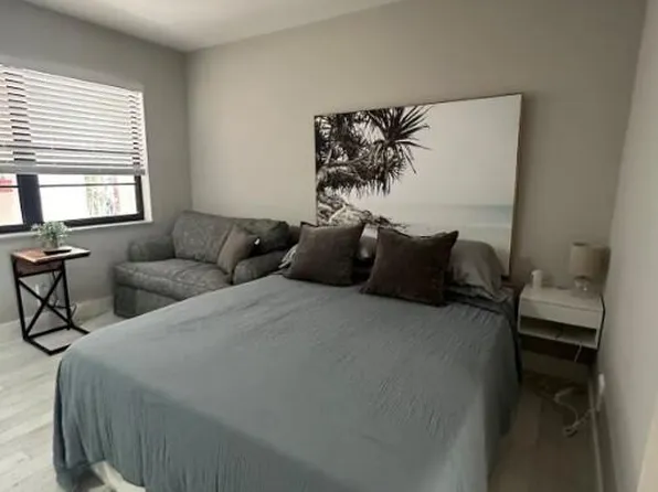 664 SE 20th Avenue #1, Deerfield Beach, FL 33441