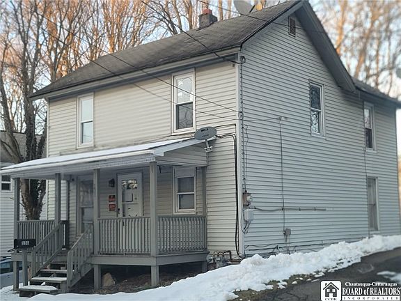 3rd image of 131 Fairview Ave