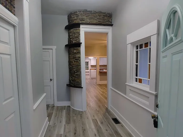 2505 Washington Ave — Photo 22