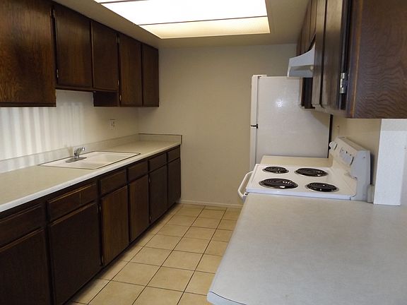 5th image of 751 Powder Dr APT 4