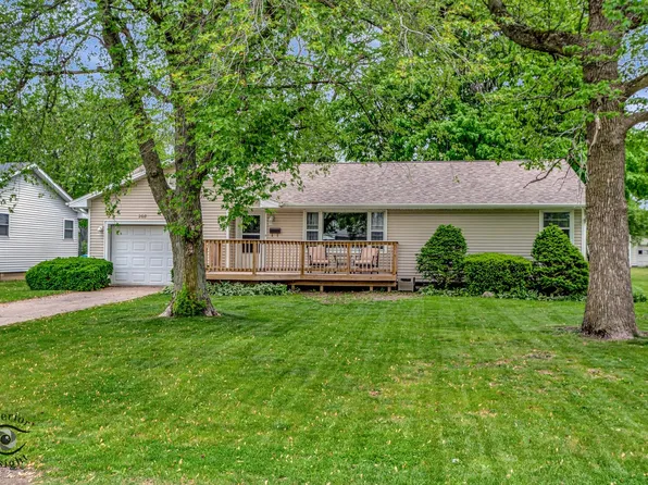 208 Park Lane Dr, Grant Park, IL 60940