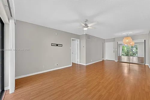 3119 Oakland Shores Dr #C212 Photo 1 3119 Oakland Shores Dr #C212 Photo 1