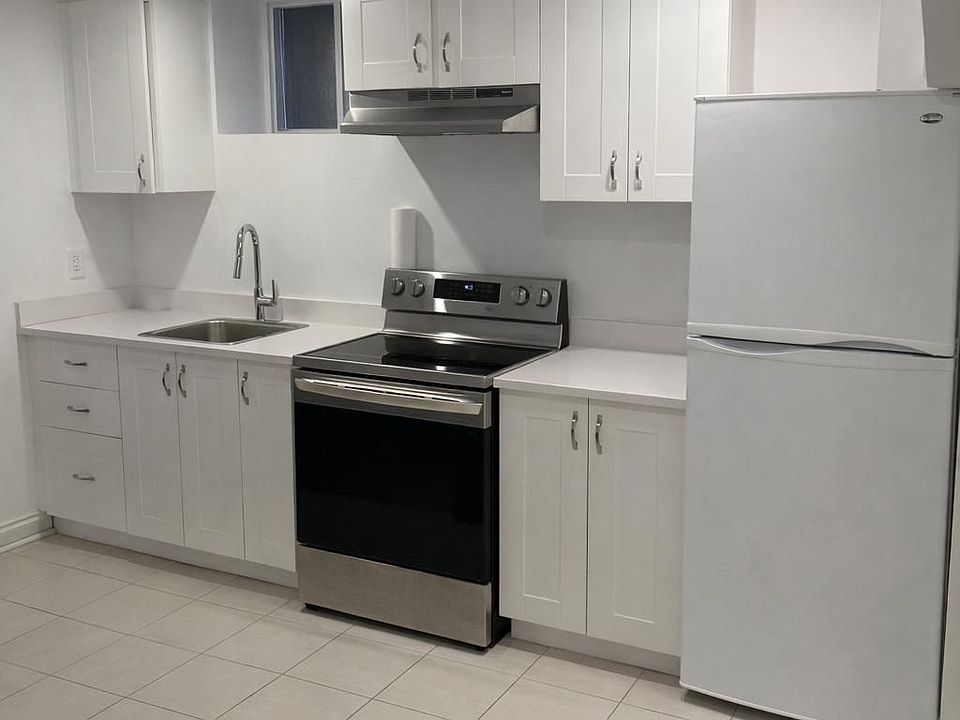 2nd image of 2 Robert St #Basement