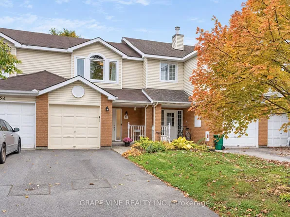 22 Hodgson Ct, Ottawa, ON K2K 2T4