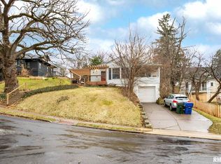 452 McClellan Blvd, Davenport, IA 52803