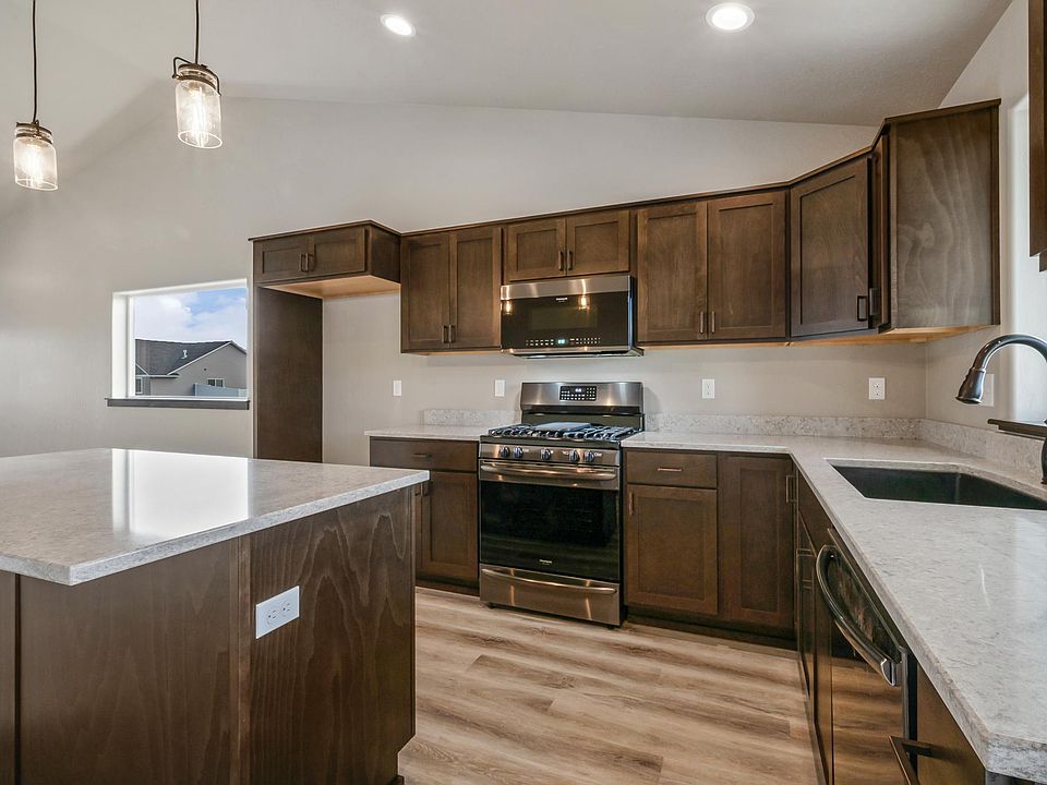 1st image of 5726 Theismann Rd