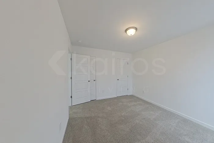 100 English Oak Ln — Photo 17