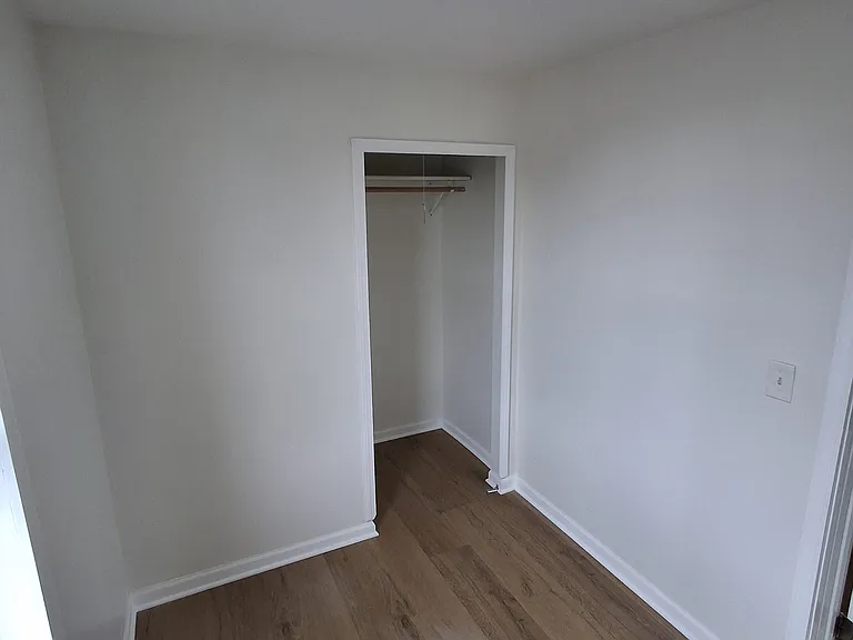 471 W 26th St #3 — Photo 17