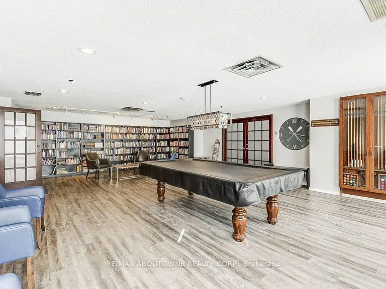 2511 Lakeshore Rd W #519 — Photo 23