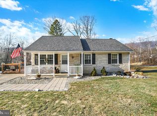 1116 White Hall Dr, Harrisburg, PA 17110