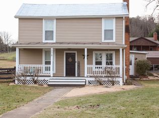 378 Flower Ln, Lexington, VA 24450