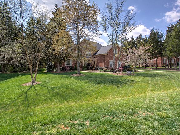 5th image of 2009 Cedar View Dr
