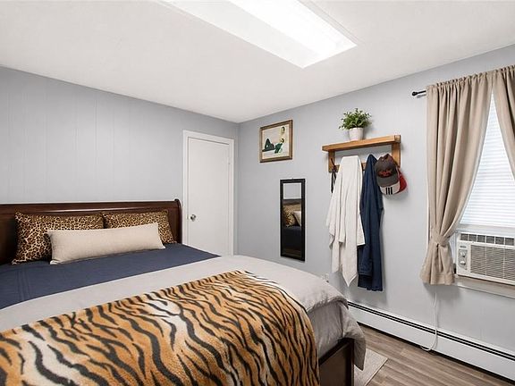 5th image of 409-415 Rathbun St