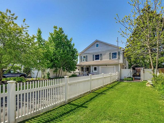 2nd image of 27 Cormack Ct