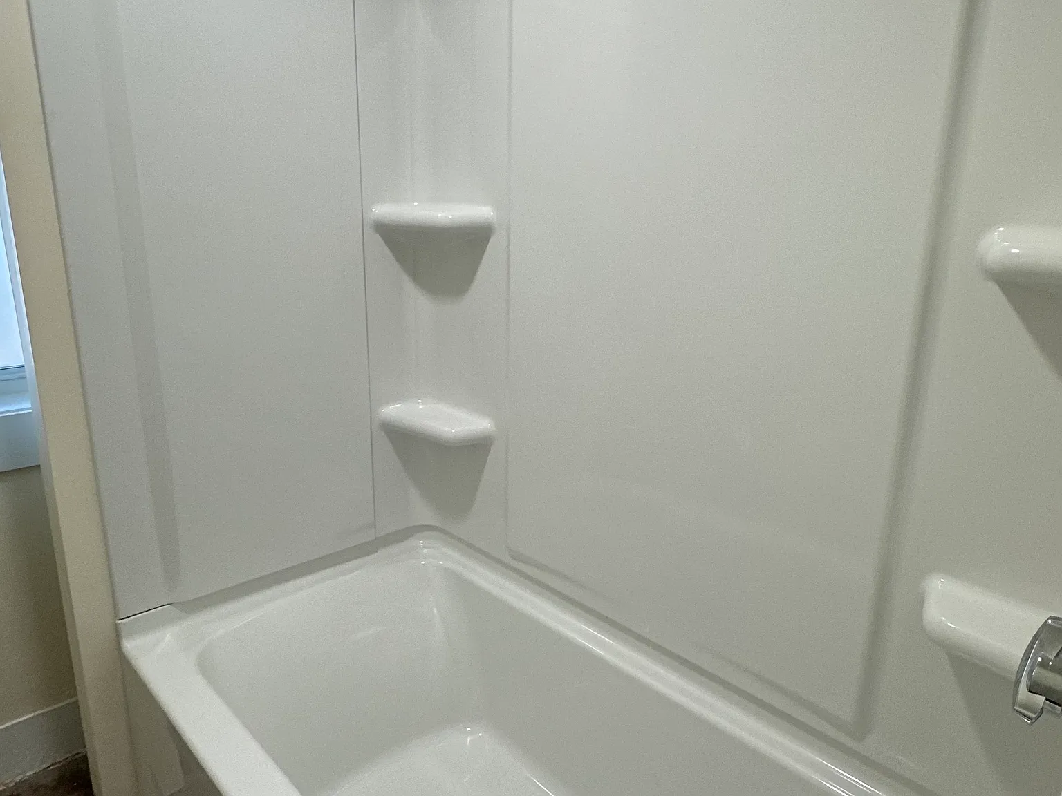 2 bed, $1,400 — Photo 3