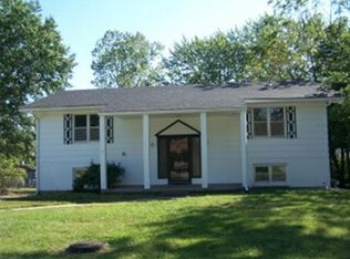 2417 S Quincy Ave, Sedalia, MO 65301