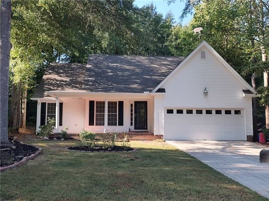 109 Montpelier Dr, Pendleton, SC 29670