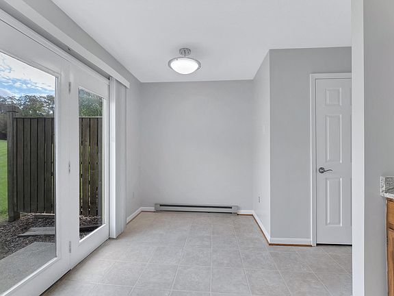 4th image of 125 Winslow Dr #332
