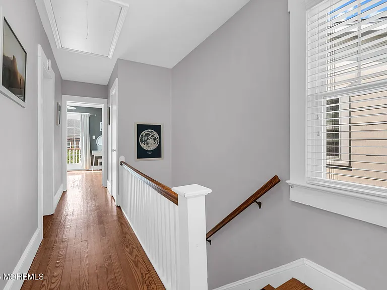 706 E St — Photo 23