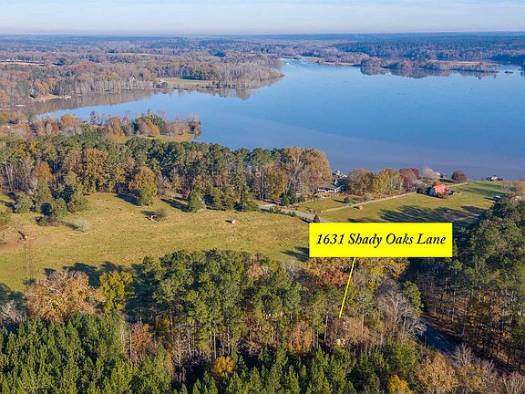 4th image of 1631 Shady Oaks Ln