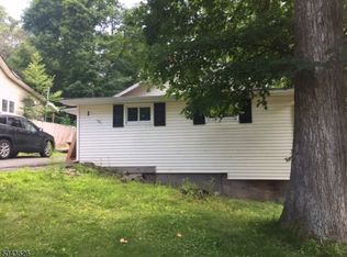 1 Partridge Run, Oak Ridge, NJ 07438