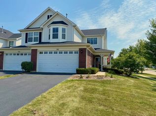 362 Risen Star Ln, Oswego, IL 60543