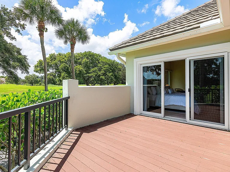 2584 Muirfield Ct — Photo 34
