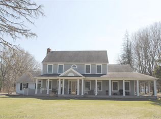 4450 Golf Club Rd, Howell, MI 48843