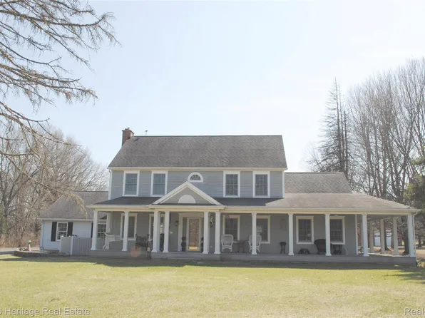 4450 Golf Club Rd, Howell, MI 48843