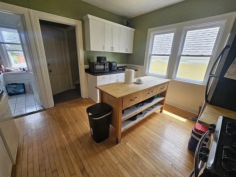 3282 N Bartlett Ave — Photo 4
