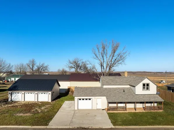 118 2nd Ave E, Turtle Lake, ND 58575