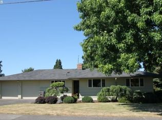 12915 NE Morris Ct, Portland, OR 97230