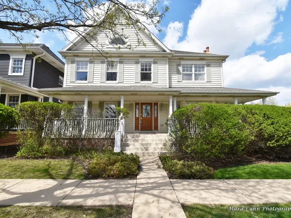 39W202 Armstrong Ln, Geneva, IL 60134