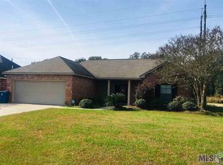 511 Key Biscayne Dr, Port Allen, LA 70767