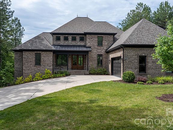 2nd image of 102 Gunpowder View Cir
