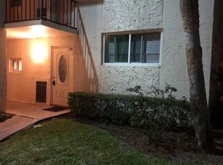 9800 N Hollybrook Lake Dr APT 101, Hollywood, FL 33025