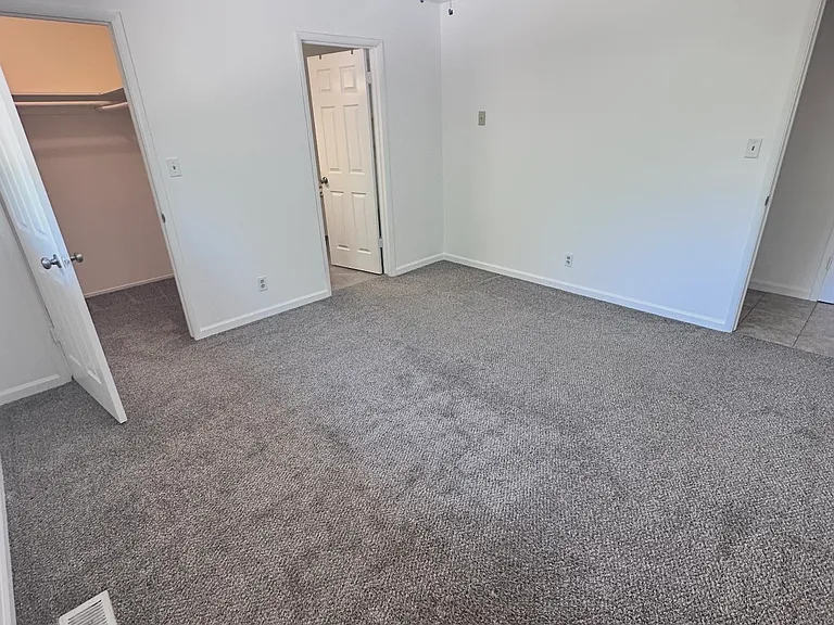 6515 N Orchard St — Photo 17
