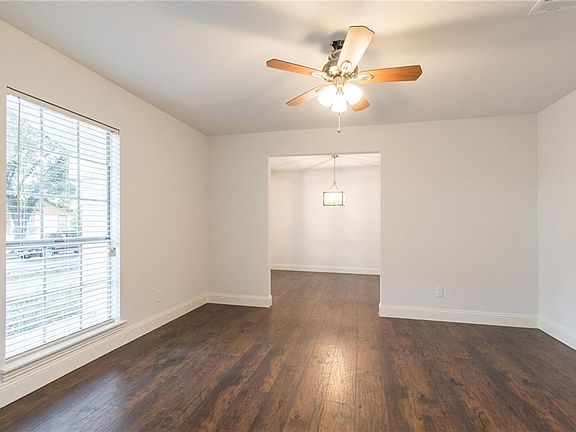 5th image of 4417 Mayflower Dr