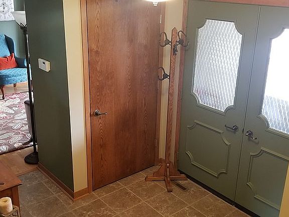 3rd image of 1107 Wexford Dr